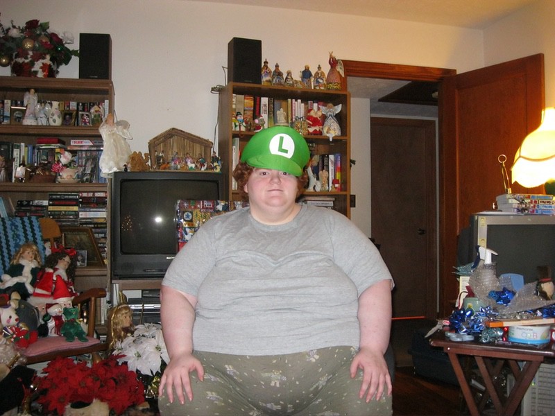 Progress Pics of 67 lbs Weight Loss 5'5 Female 450 lbs to 383 lbs