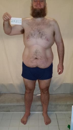A picture of a 6'3" male showing a snapshot of 290 pounds at a height of 6'3