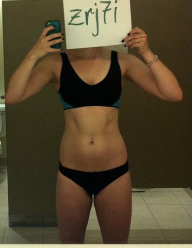 A picture of a 5'6" female showing a snapshot of 135 pounds at a height of 5'6