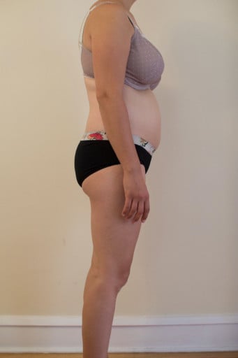 A photo of a 5'7" woman showing a snapshot of 162 pounds at a height of 5'7