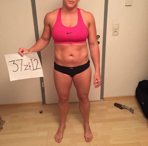 A before and after photo of a 5'4" female showing a snapshot of 152 pounds at a height of 5'4