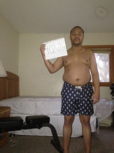 A photo of a 5'6" man showing a snapshot of 183 pounds at a height of 5'6