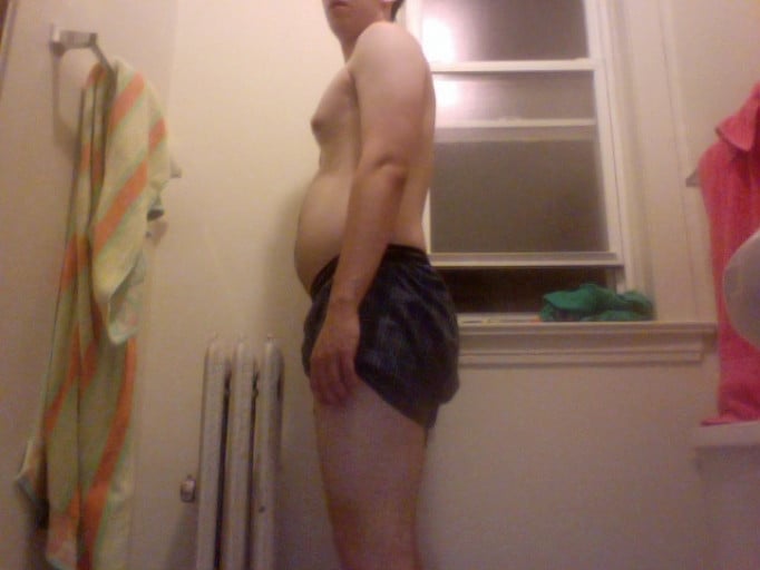 A picture of a 6'4" male showing a snapshot of 219 pounds at a height of 6'4