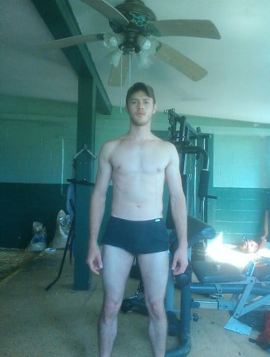 A picture of a 5'9" male showing a snapshot of 138 pounds at a height of 5'9