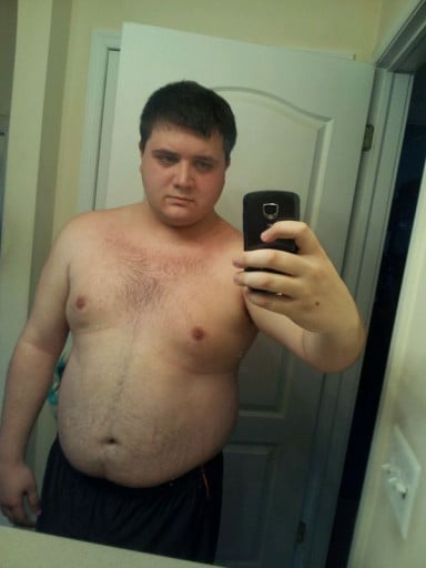 A photo of a 6'0" man showing a fat loss from 282 pounds to 179 pounds. A net loss of 103 pounds.