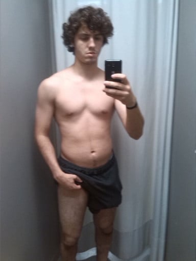 A picture of a 5'9" male showing a weight gain from 131 pounds to 160 pounds. A net gain of 29 pounds.