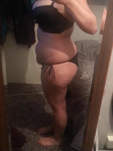 A progress pic of a 5'4" woman showing a snapshot of 176 pounds at a height of 5'4