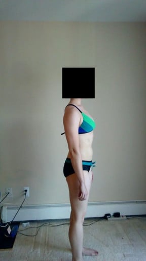 A picture of a 5'5" female showing a snapshot of 136 pounds at a height of 5'5