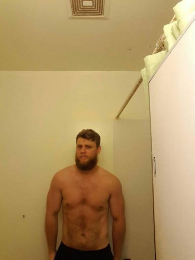A picture of a 5'11" male showing a weight loss from 270 pounds to 219 pounds. A respectable loss of 51 pounds.