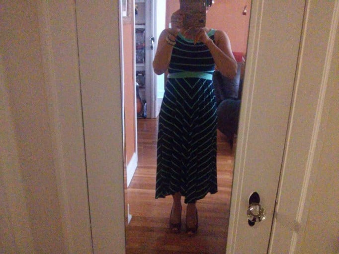 A progress pic of a 5'3" woman showing a weight loss from 182 pounds to 124 pounds. A respectable loss of 58 pounds.