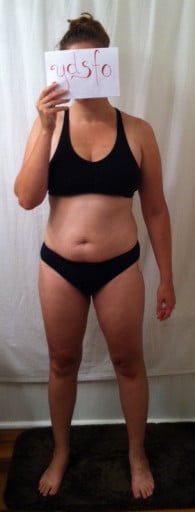 A before and after photo of a 5'4" female showing a snapshot of 152 pounds at a height of 5'4