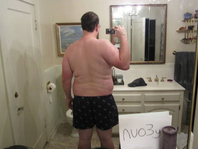 A before and after photo of a 6'2" male showing a snapshot of 302 pounds at a height of 6'2