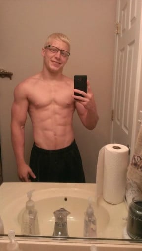 4 Pictures of a 160 lbs 5 feet 7 Male Fitness Inspo
